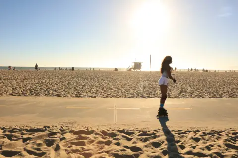 Rollerblader on The Strand at Venice Beach